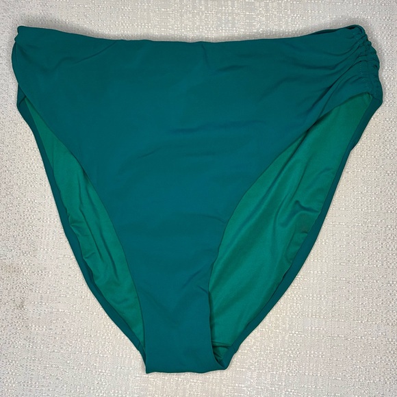 Robin Piccone Emerald Bikini Bottom - Picture 1 of 4